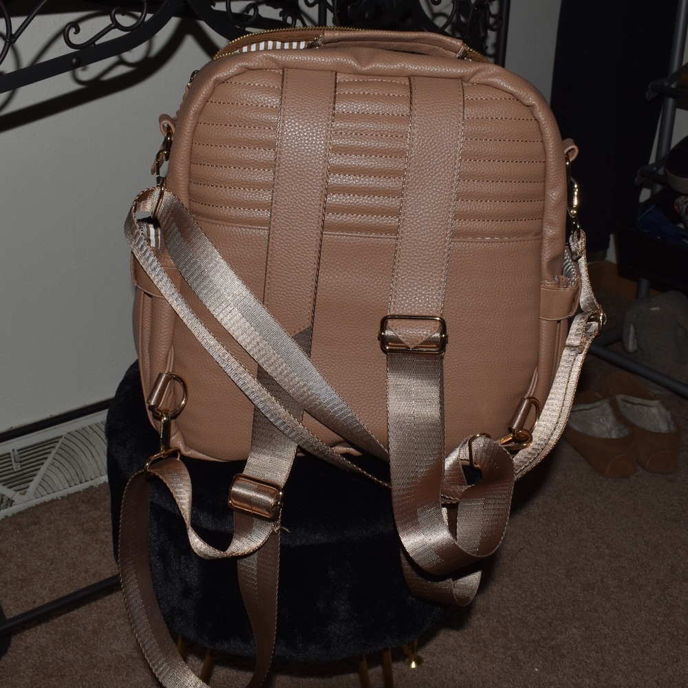 RadRev Desert Backpack - Full Size - Picture 4 of 7